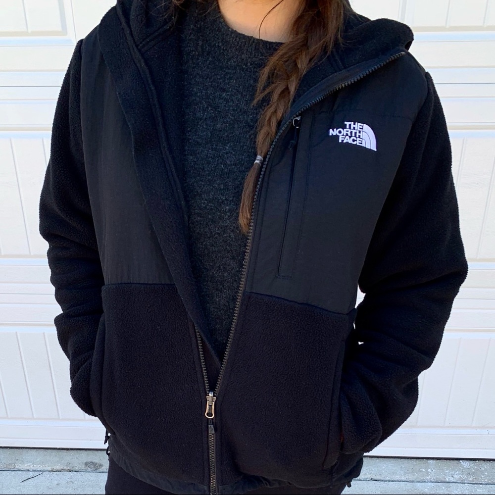 North Face Women’s Denali Hoodie Fleece Jacket, M